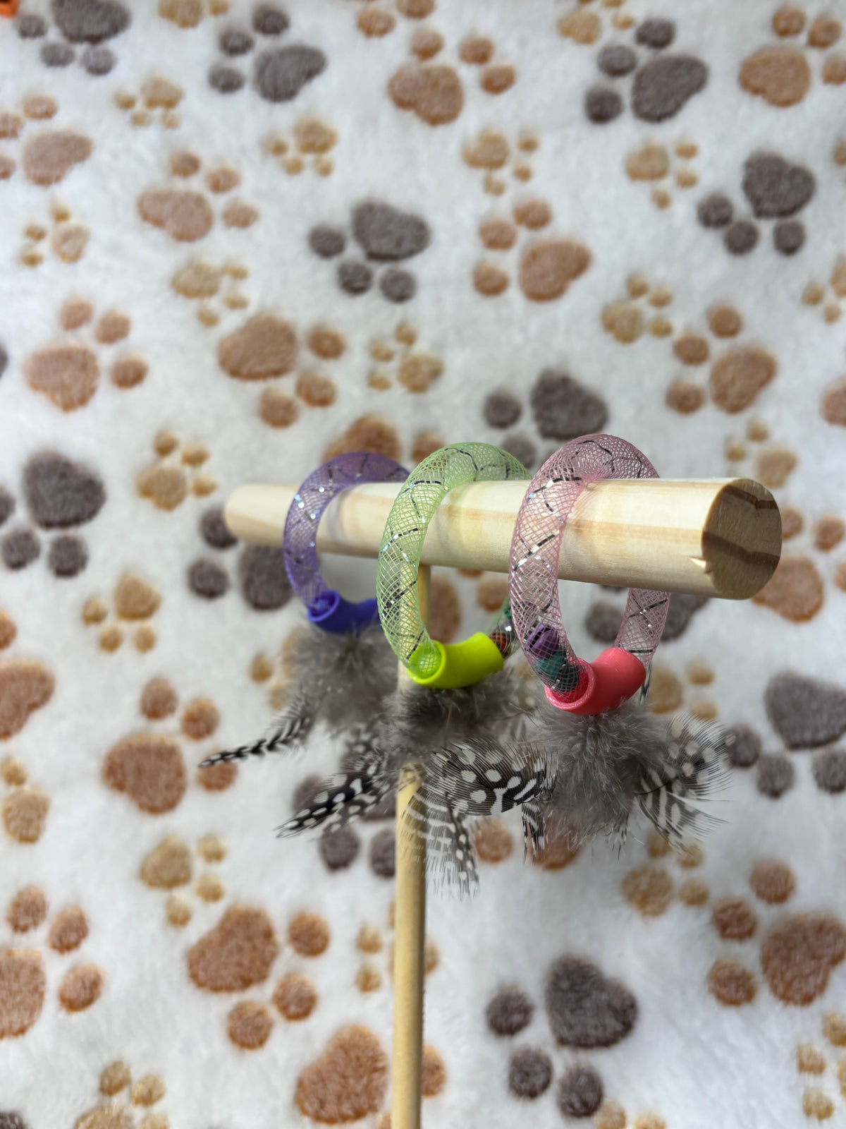 Multi-Color Cat Toy With Guinea Fowl Feathers