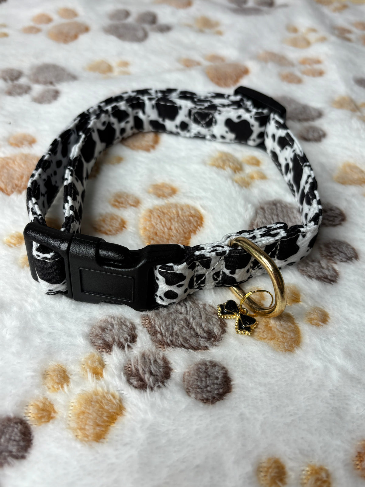 Pet Collar Cow Print Design